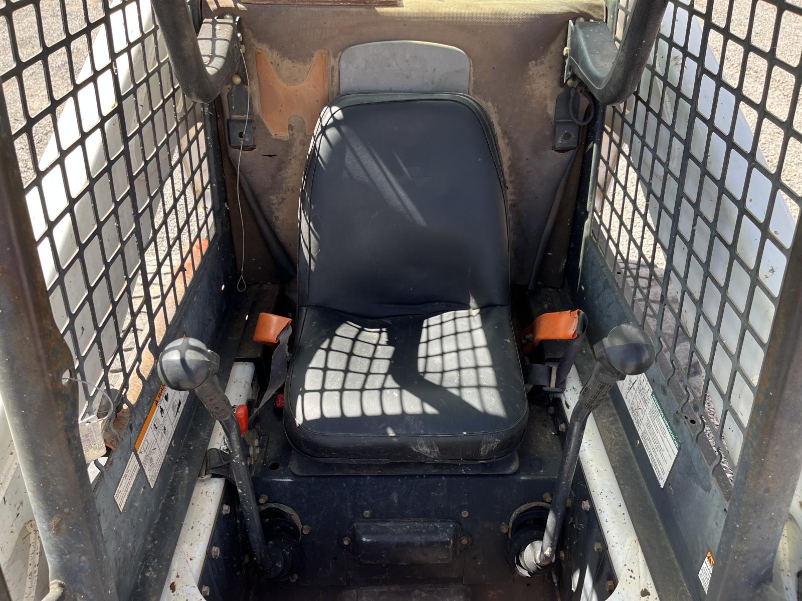 ./imagenes/INVOICE/2019/17258/MINICARGADOR BOBCAT S300 (3).JPG